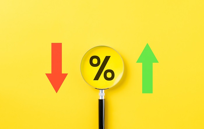 物価高騰対応で日銀は早期利上げも